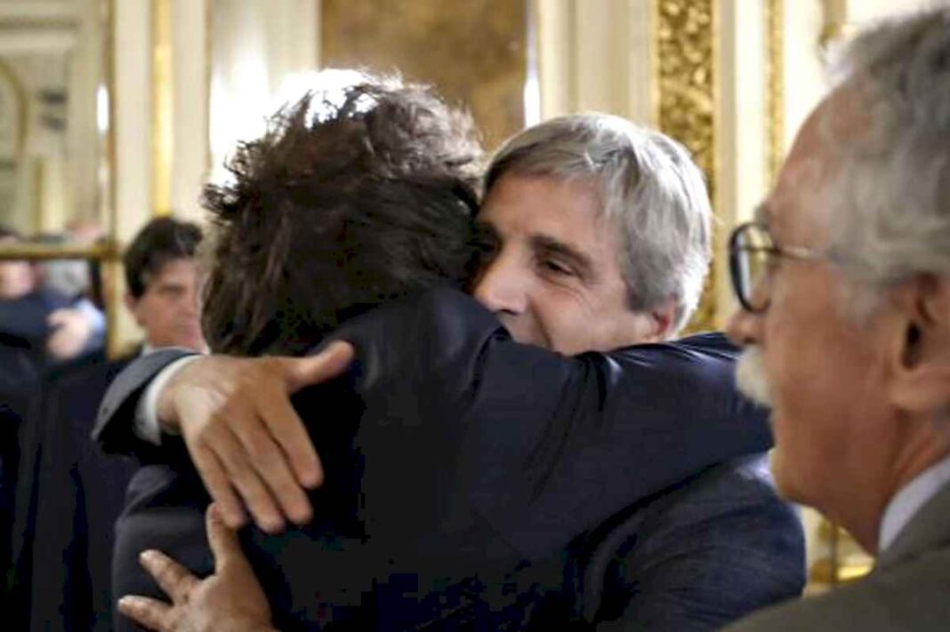 el-duo-que-anticipa-el-futuro,-las-joyas-en-venta-y-un-golpe-de-efecto-para-blindar-al-dolar