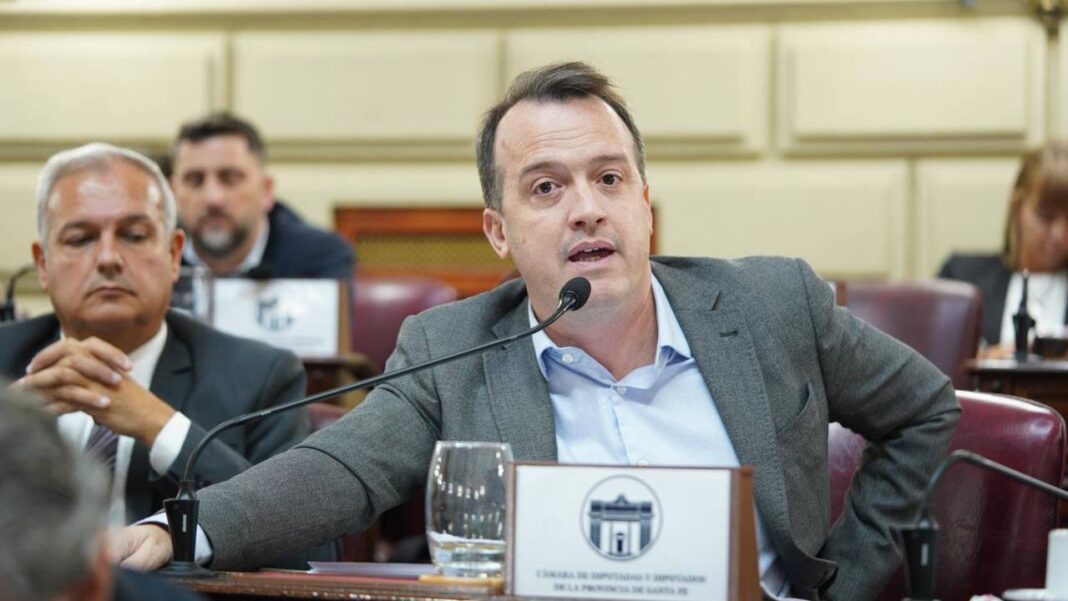 667637-diputados-dio-un-paso-clave-para-reactivar-la-historica-refineria-san-lorenzo