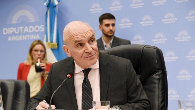 «La estoy pasando muy mal», confesó Espert tras ratificar su candidatura en pleno escándalo