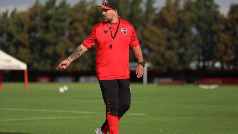 Crisis y punto final en Newell’s: Astore lo despidió y Fabbiani ya no es más el DT leproso