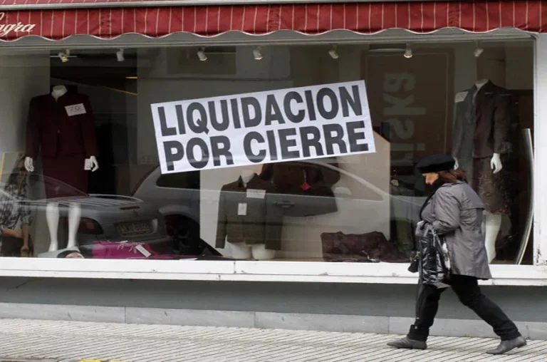 La economía entró en recesión moderada tras dos trimestres consecutivos de caída en la actividad