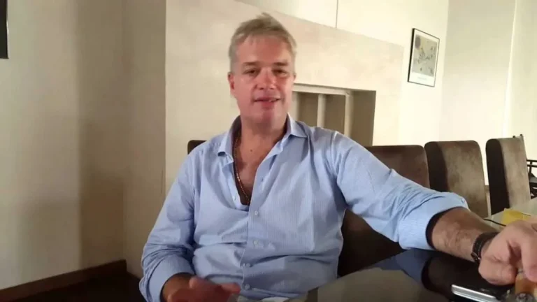 Pedro Aldave: Institucionalmente el club está bien, el problema de Newells es el fútbol profesional