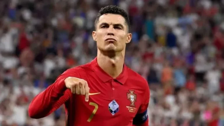 Cristiano volvió a apuntar contra Messi y lanzó una frase polémica: Ganar la Copa del Mundo no define al mejor de la historia