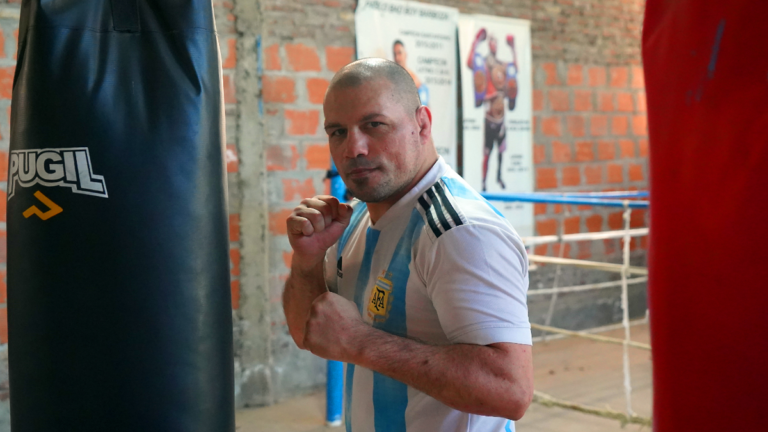 El exboxeador que salió de la cárcel después de estar tres años preso: «Sobreviví al infierno»