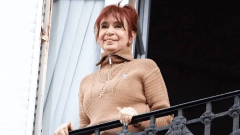 Le dieron el alta hospitalaria a Cristina Kirchnerluego de dos semanas internada por peritonitis