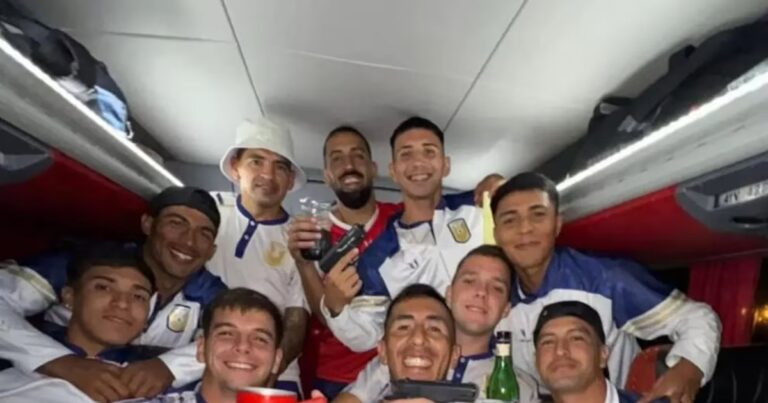 Polémica en el Ascenso: clasificaron a la final, posaron con armas y pidieron perdón