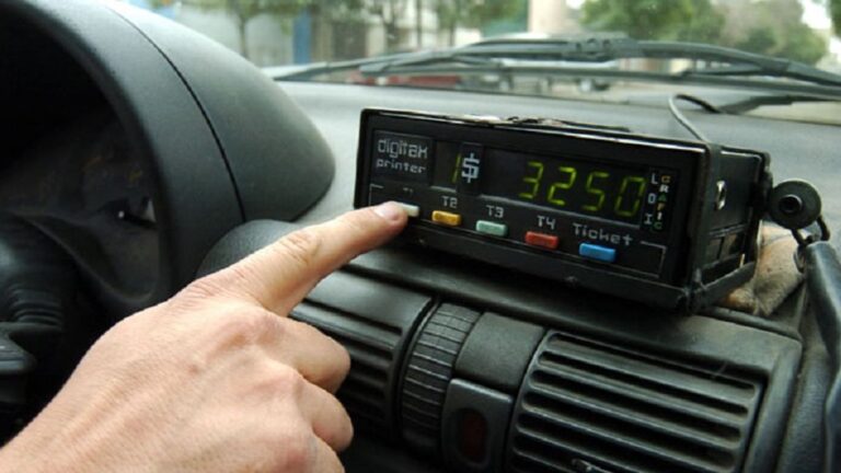 Remiseros de Rosario, jaqueados por las apps de viajes: «El servicio mermó un 60%»