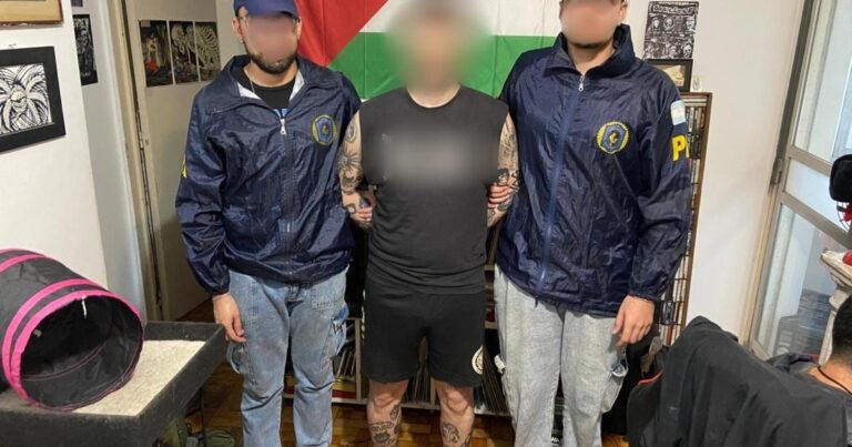 Detuvieron a un hombre por amenazas contra Patricia Bullrich: es militante del grupo Antifa