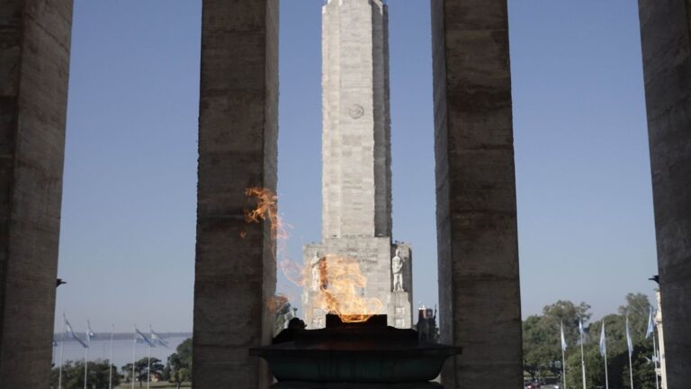 Monumento a la Bandera: vuelve la ilusión de llegar al 20 de junio con las obras finalizadas