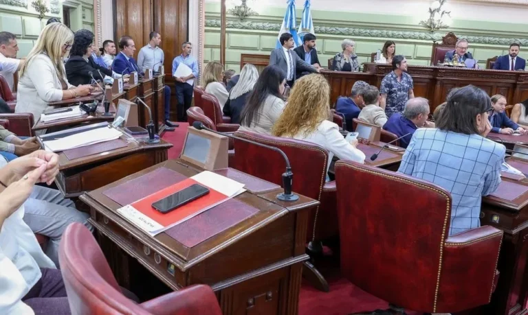 La Legislatura suspendió al fiscal Leandro Darío Benegas