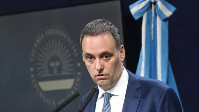 Habló Adorni y se defendió: ?No tengo nada que esconder?