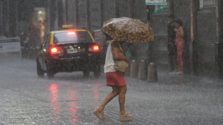 Alerta amarillo por tormentas en Rosario este sábado