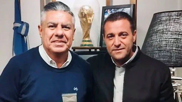 Fotografía de los dirigentes de la AFA Claudio Tapia y Pablo Toviggino.