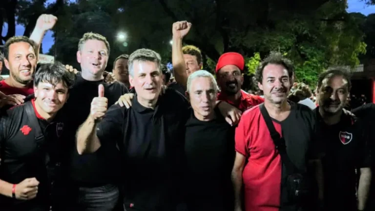 Ignacio Boero y Pablo Cerra en una reunión de la dirigencia de Newell's Old Boys.