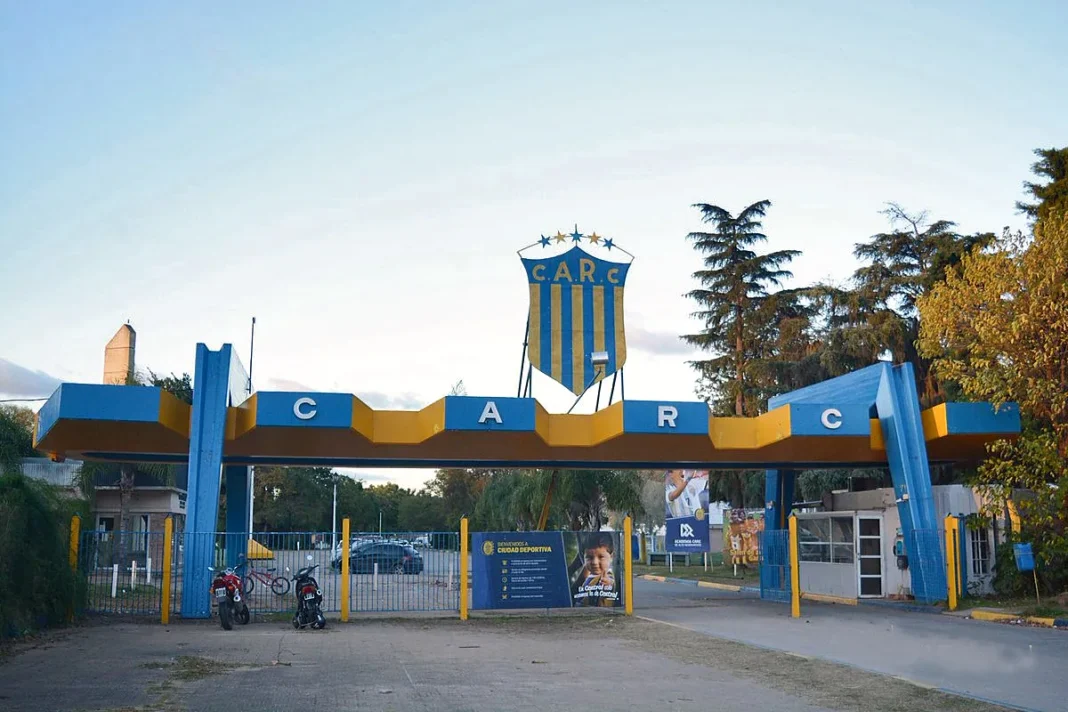 Reunión de padres y directivos de Rosario Central por denuncia de abusos en categoría 2013