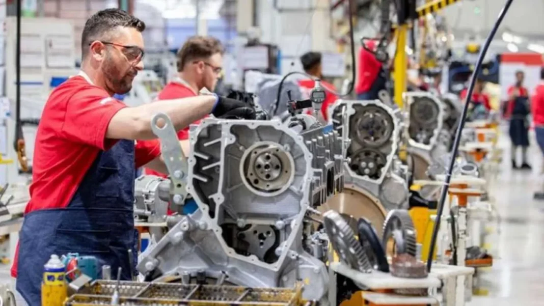 Gráfico de evolución del empleo en la industria autopartista argentina entre 2024 y 2025