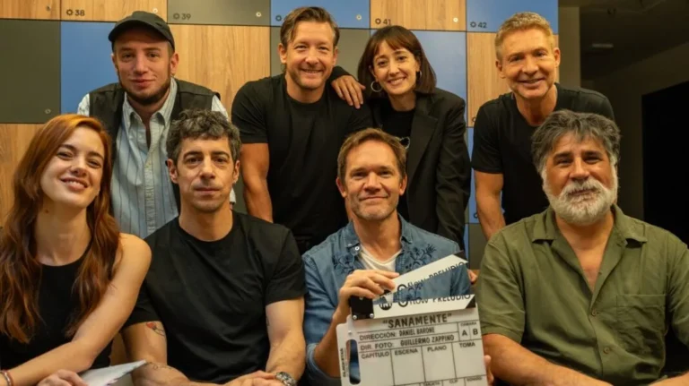 Ilustración conceptual sobre la serie Sanamente, representando salud mental y vínculos humanos.