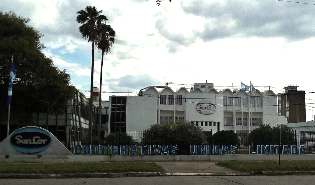 Edificio o logotipo de la empresa láctea SanCor, fundada en Sunchales, Santa Fe.