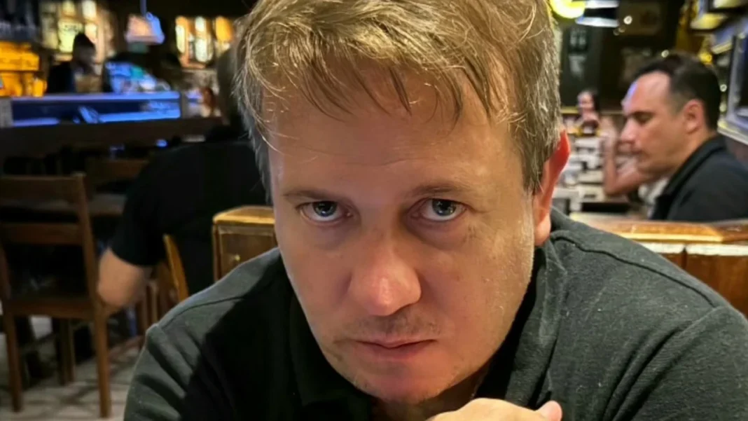 Nicolás Márquez, biógrafo del presidente Javier Milei, durante una entrevista.