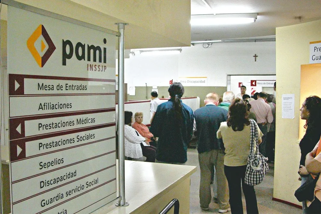 Médicos de cabecera del PAMI anuncian paro de 72 horas.