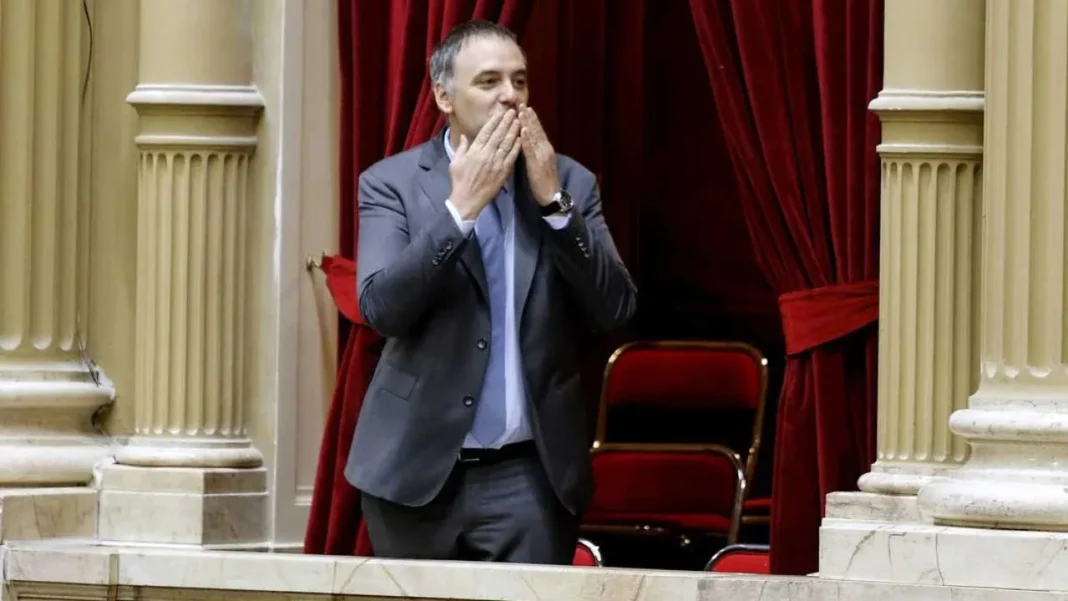 Javier Milei y Karina Milei en el Congreso durante el informe de gestión de Manuel Adorni