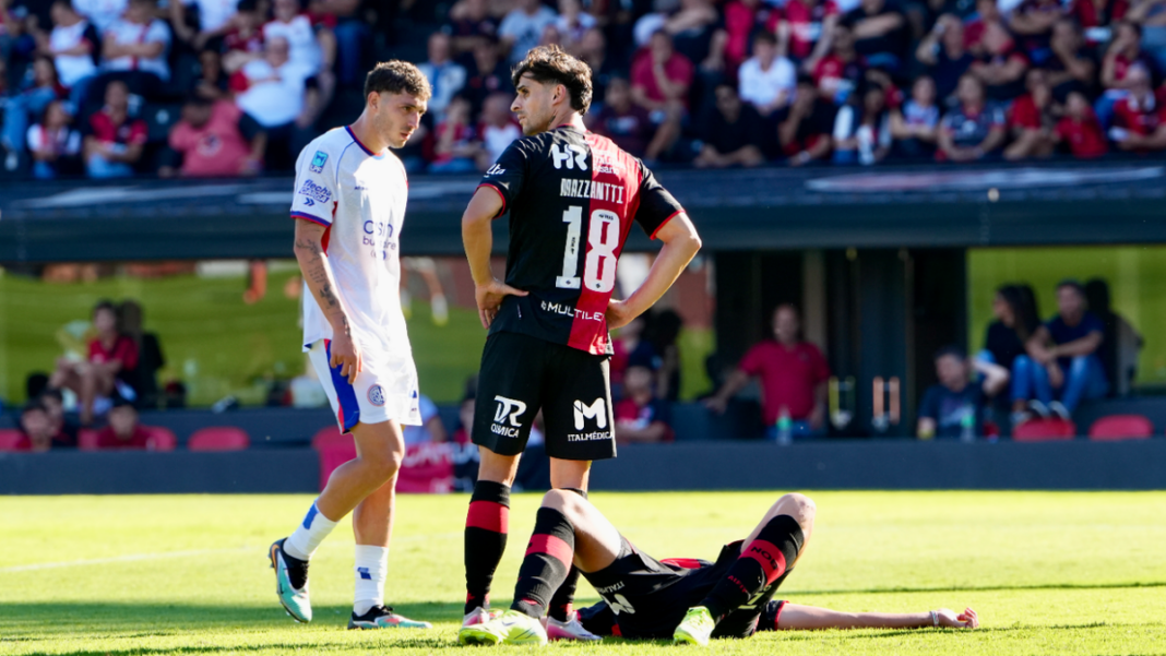 Frank Kudelka, director técnico de Newell's Old Boys, durante una conferencia de prensa.