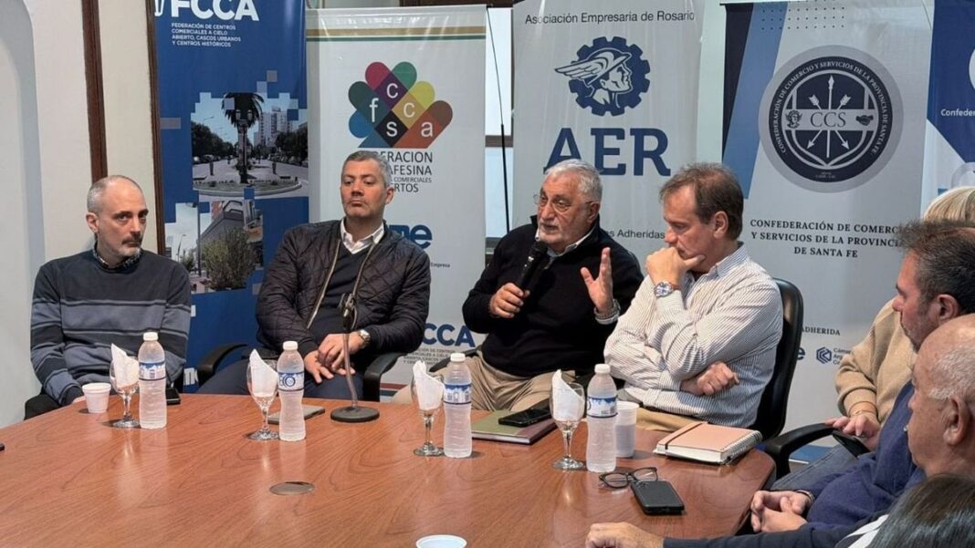 Reunión de referentes comerciales y bancarios en Rosario para impulsar el consumo en Santa Fe