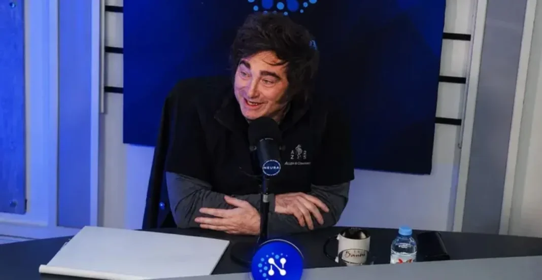 El presidente Javier Milei durante una entrevista radial