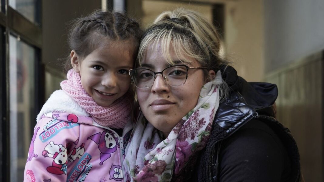 Emily Aguirre y su madre Micaela Gómez