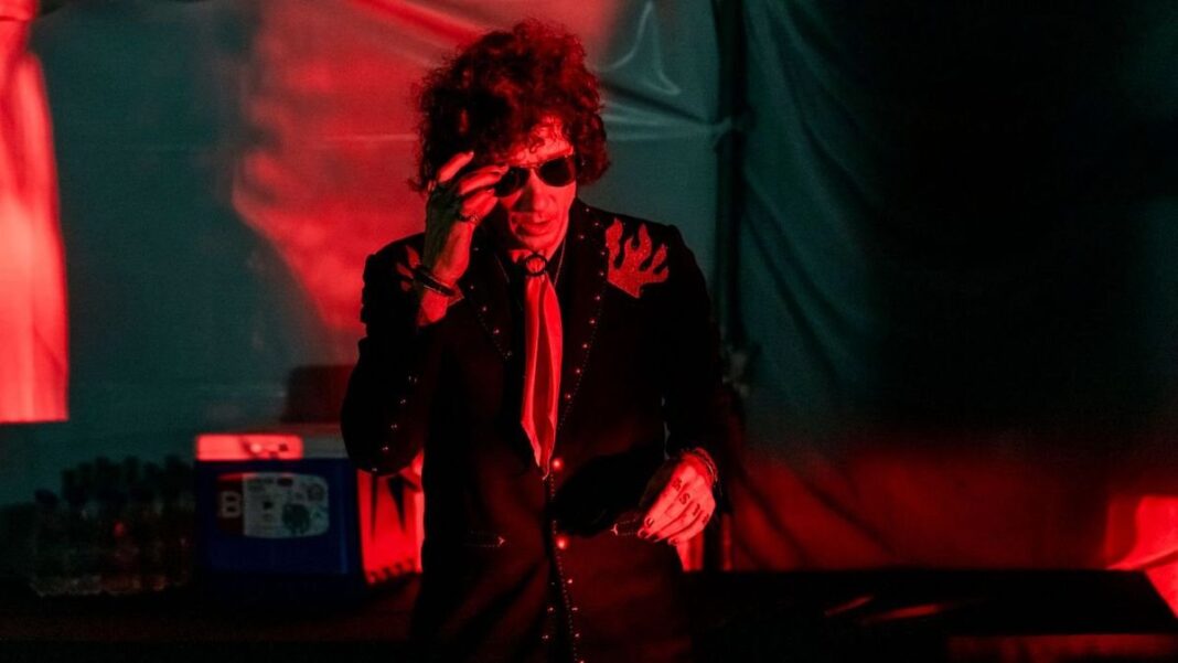 Enrique Bunbury durante entrevista sobre su nuevo disco