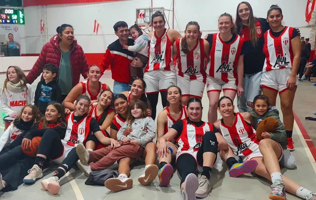 Partido de básquet femenino de la Rosarina