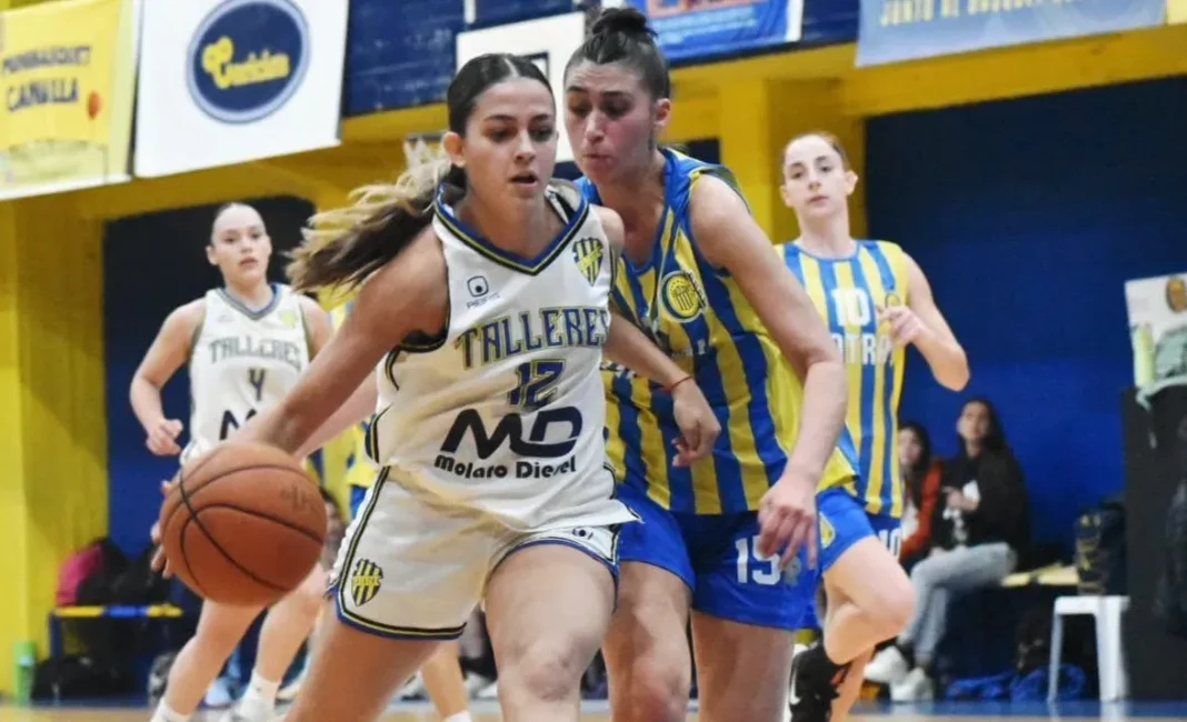 Partido de fútbol femenino de la Primera A Rosarina