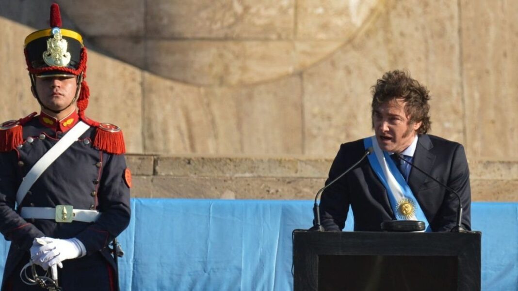Monumento a la Bandera en Rosario durante acto oficial