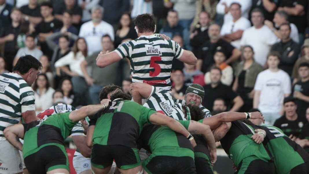 Partido de rugby entre Jockey Club Rosario y Duendes