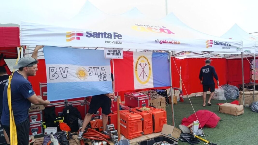 Brigadistas santafesinos trabajando en zona afectada por terremotos en Venezuela