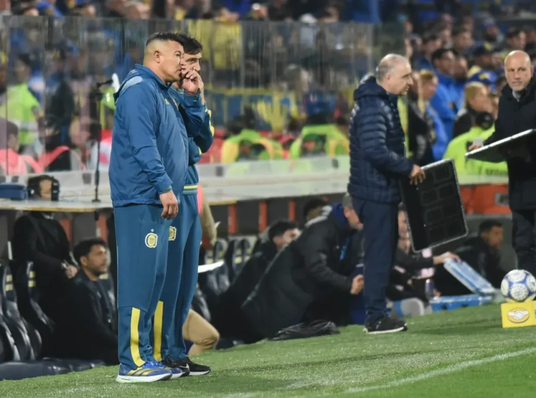 Jorge Almirón durante conferencia de prensa tras el empate de Rosario Central ante Racing Club