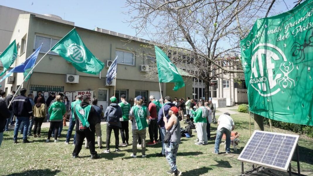 Trabajadores del Conicet protestan en la vía pública