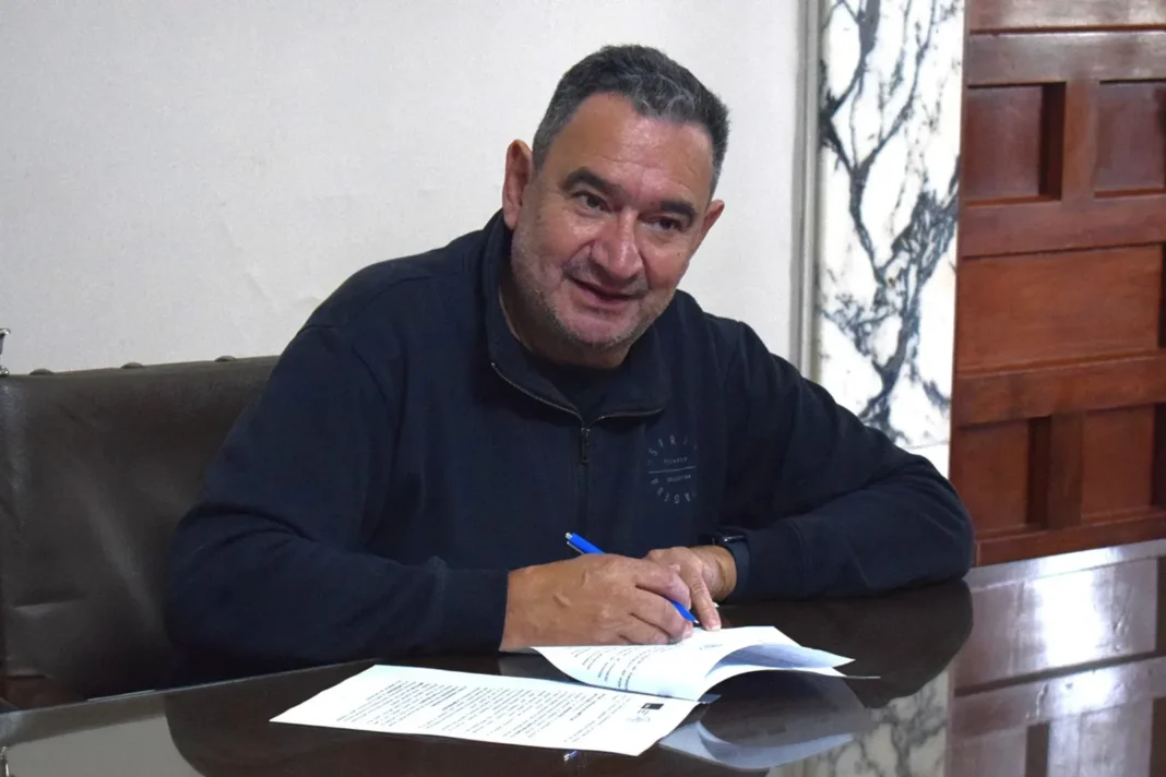 Firma de convenio entre universidades y Festram/Amfestram para Munigestión 2026