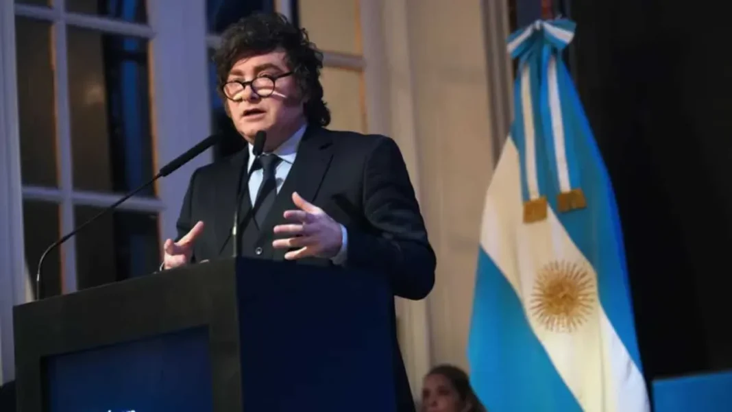 Presidente Javier Milei durante su discurso en el Consejo de las Américas