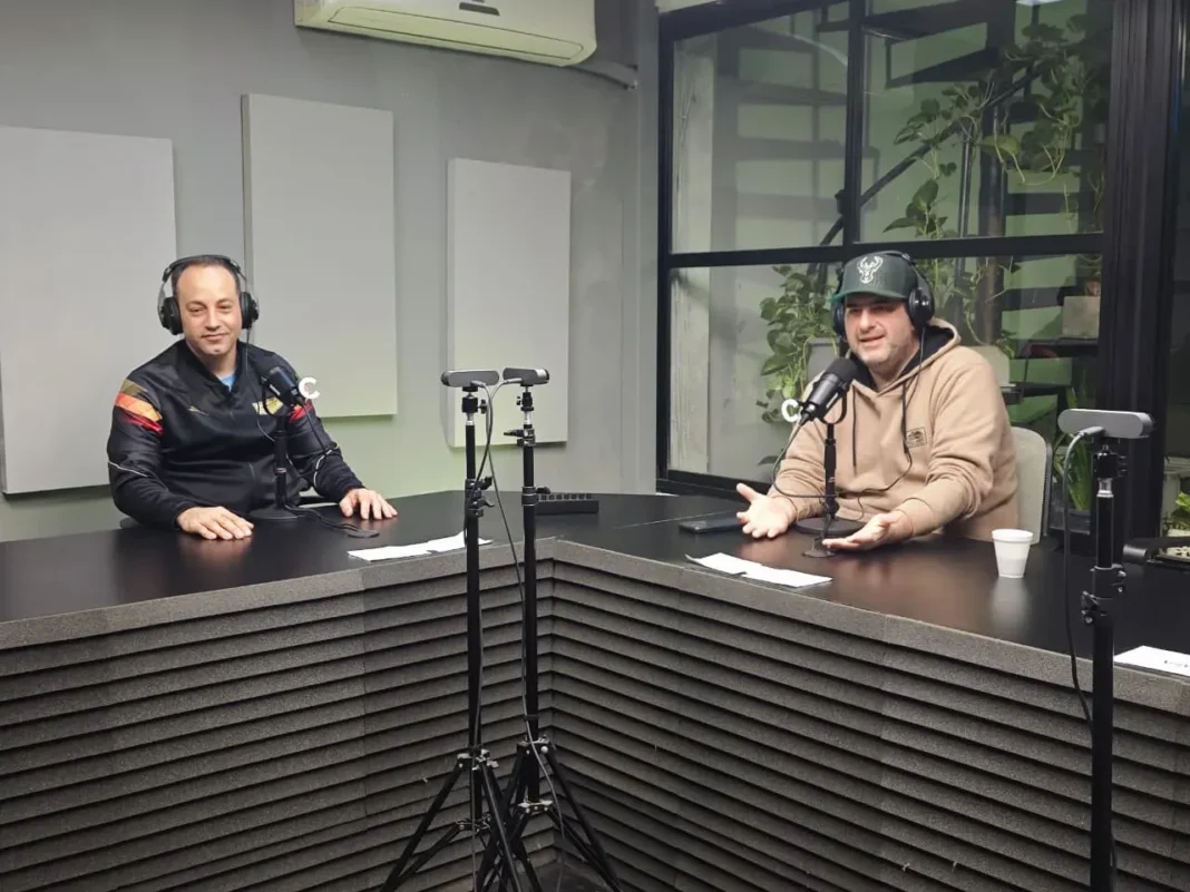 Pablo Favarel en el stream de BasquetRosario