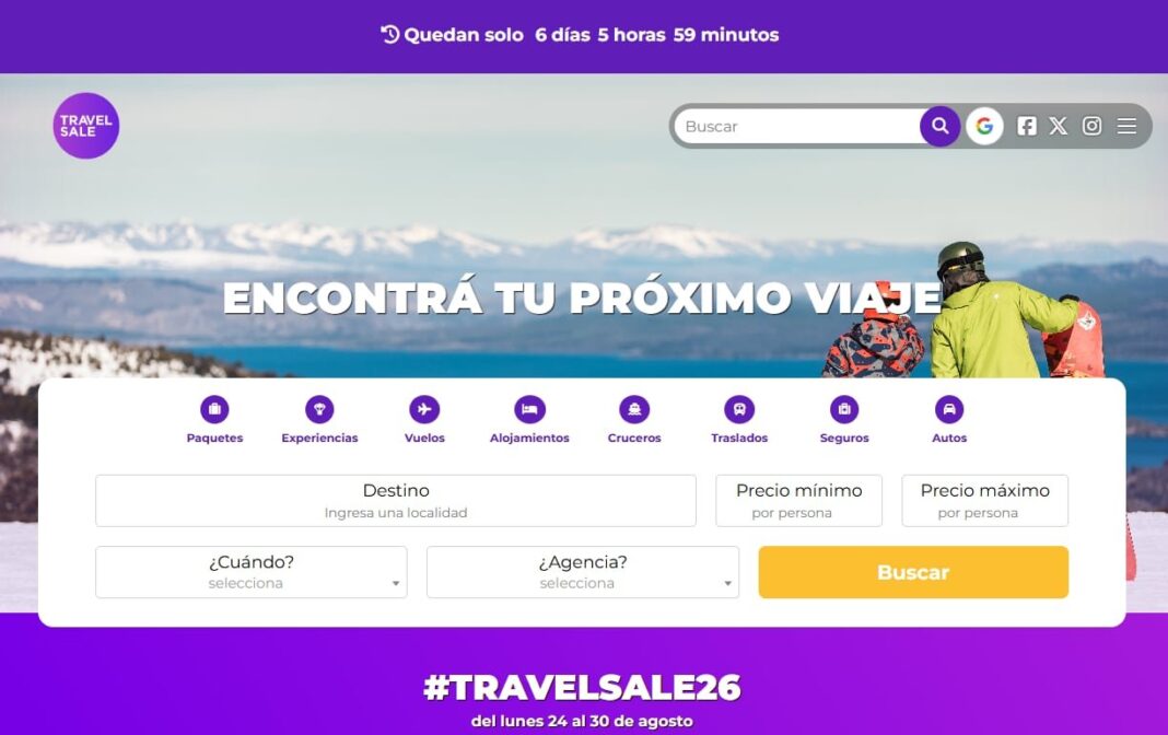 Personas en un aeropuerto con valijas durante el Travel Sale 2026