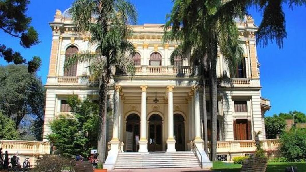 Fachada de Villa Hortensia, sede del Centro Municipal de Distrito Norte en barrio Alberdi, Rosario