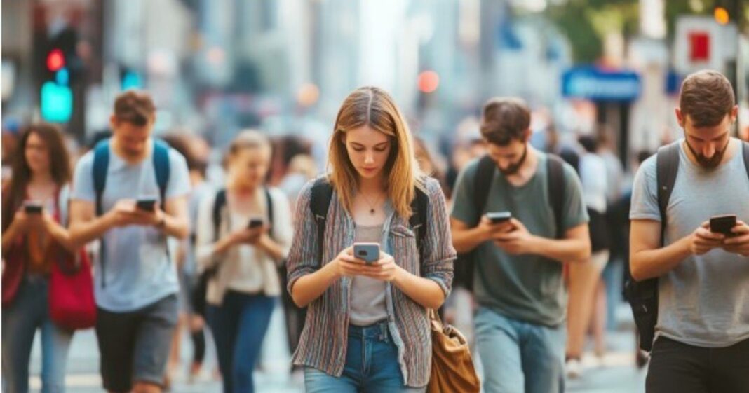 Personas conversando en un entorno cotidiano
