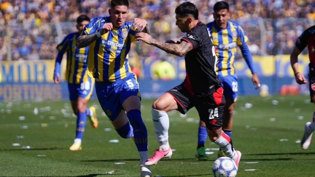 Franco Ibarra durante el partido entre Rosario Central y Newell's Old Boys