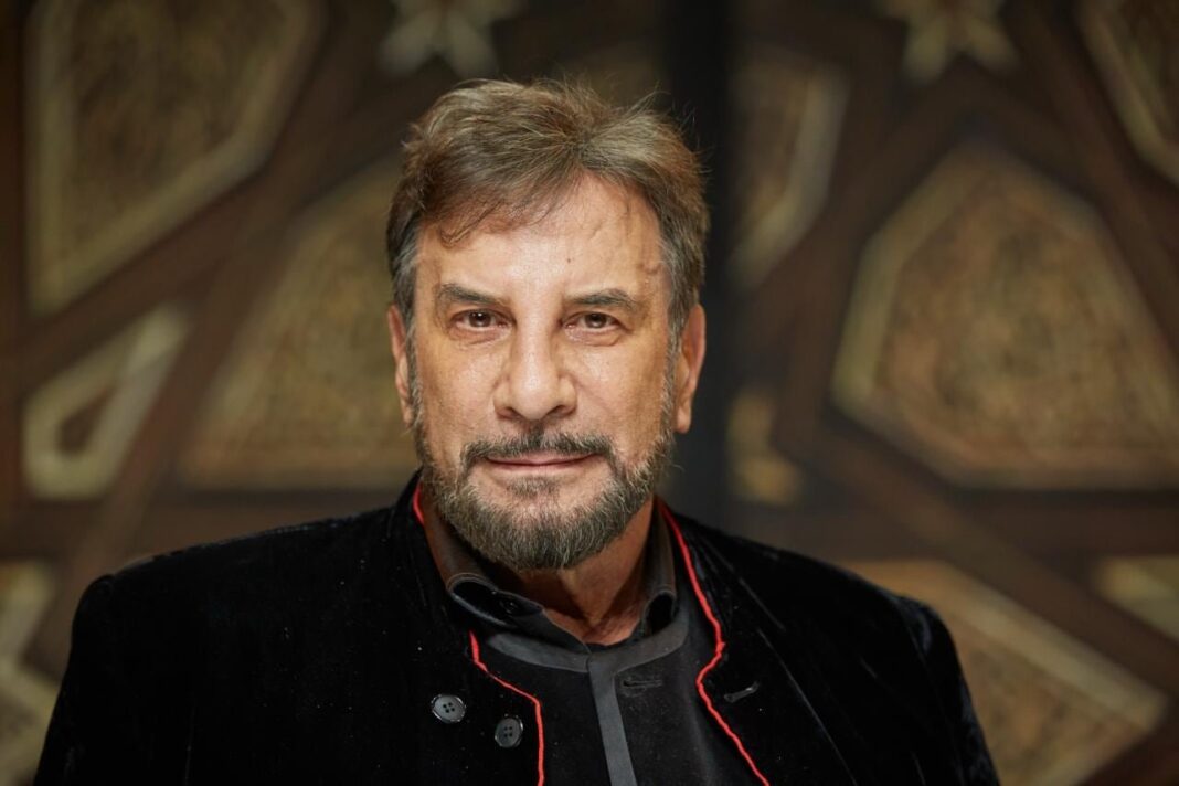 Eugenio Zanetti en una de sus exposiciones