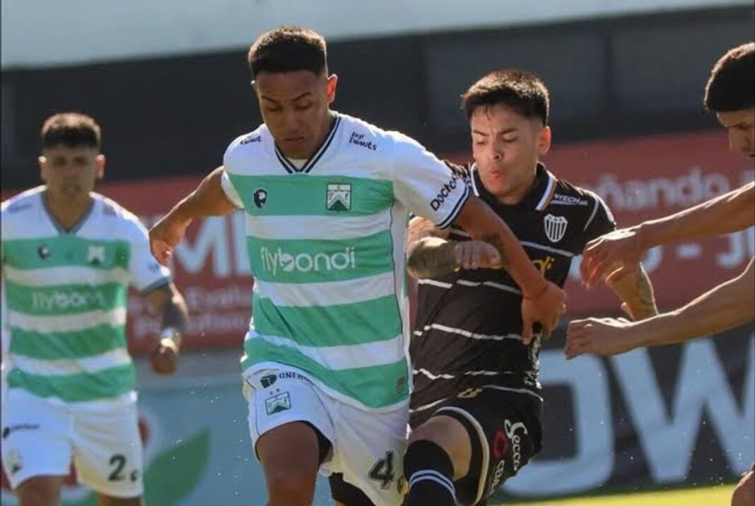 Estadio Ricardo Etcheverry, sede del partido entre Ferro y Mitre