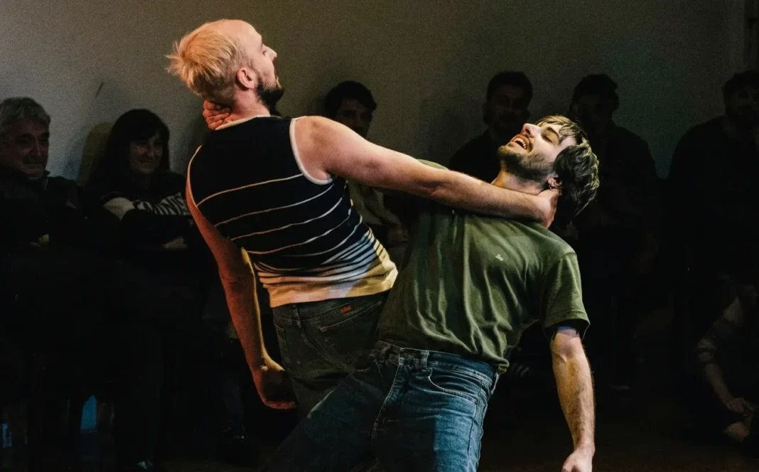 Escena de la obra teatral Mati y Pablito en el Centro Cultural Parque de España