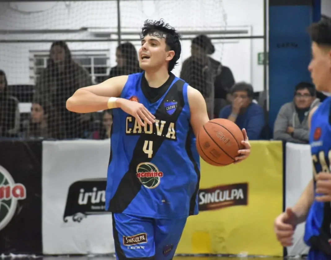 Partido de básquetbol entre Caova y Alumni de Casilda por la Superliga rosarina