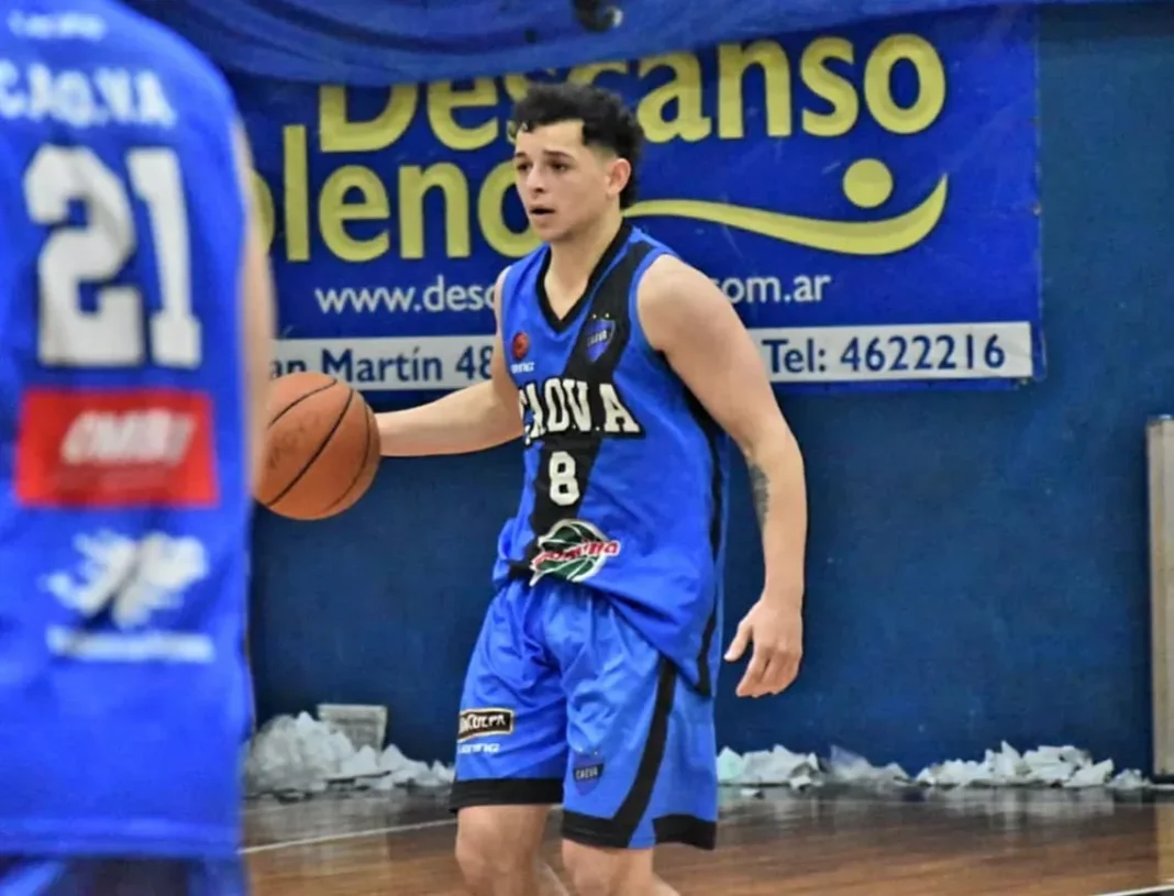 Jugadores de Caova festejan la clasificación a cuartos de final de la Superliga rosarina