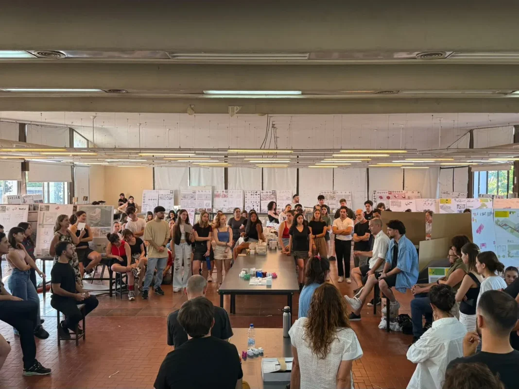 Plaza 25 de Mayo de Rosario, lugar donde se realizará la clase abierta de la Cátedra Rois de Arquitectura de la UNR